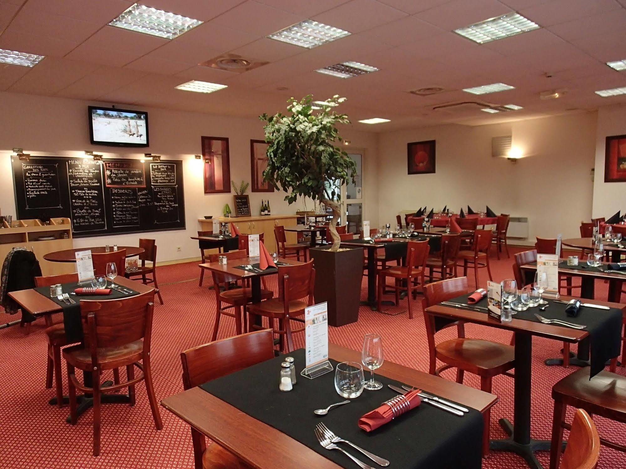 Brit Hotel Orleans St Jean De Braye - L'Antares Saint-Jean-de-Braye Dış mekan fotoğraf